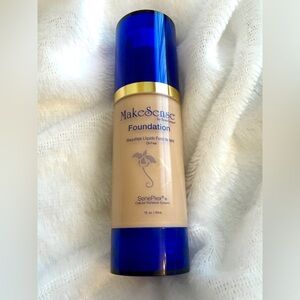 Senegence MakeSense Foundation, Ivory, NEW